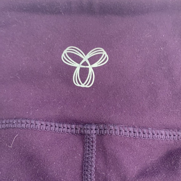 Purple TNA Leggings - Picture 2 of 2